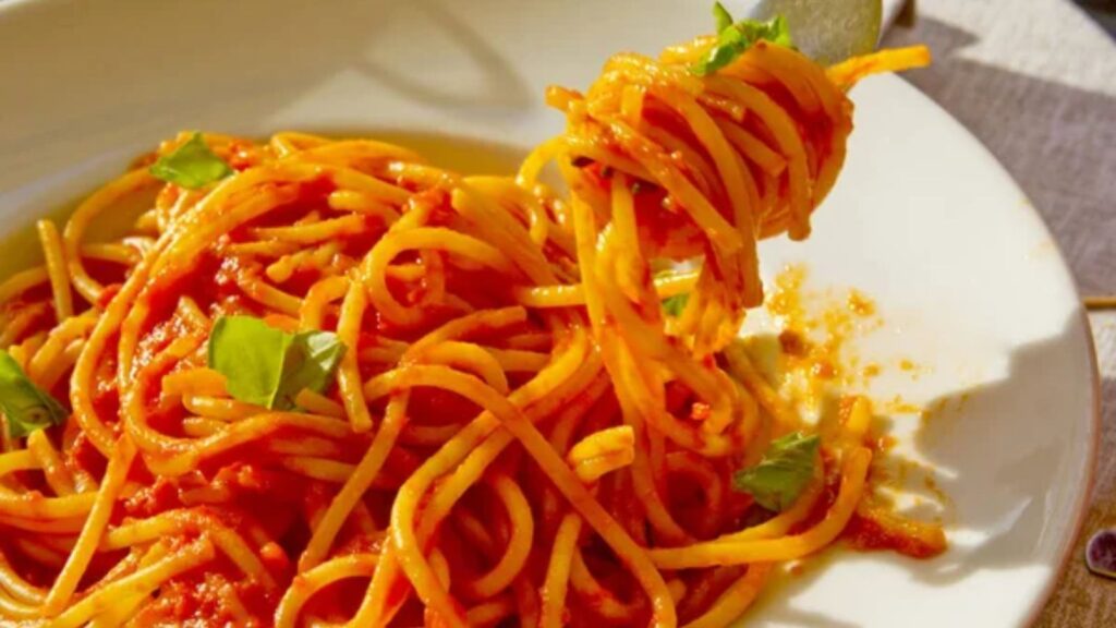 Spaghetti with Veracruz Sauce