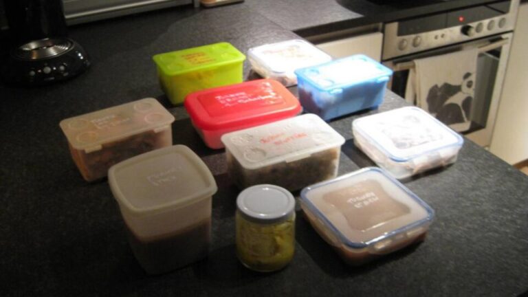 16 Ways to Make Food Last Longer at Home