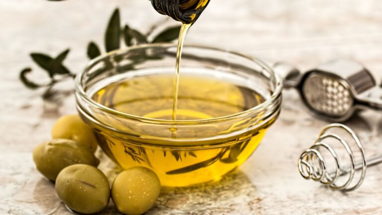14 Unexpected Ways to Use Olive Oil Around the House That Go Far Beyond Cooking