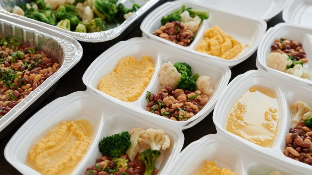 _Plastic Containers
