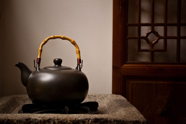 tea kettle